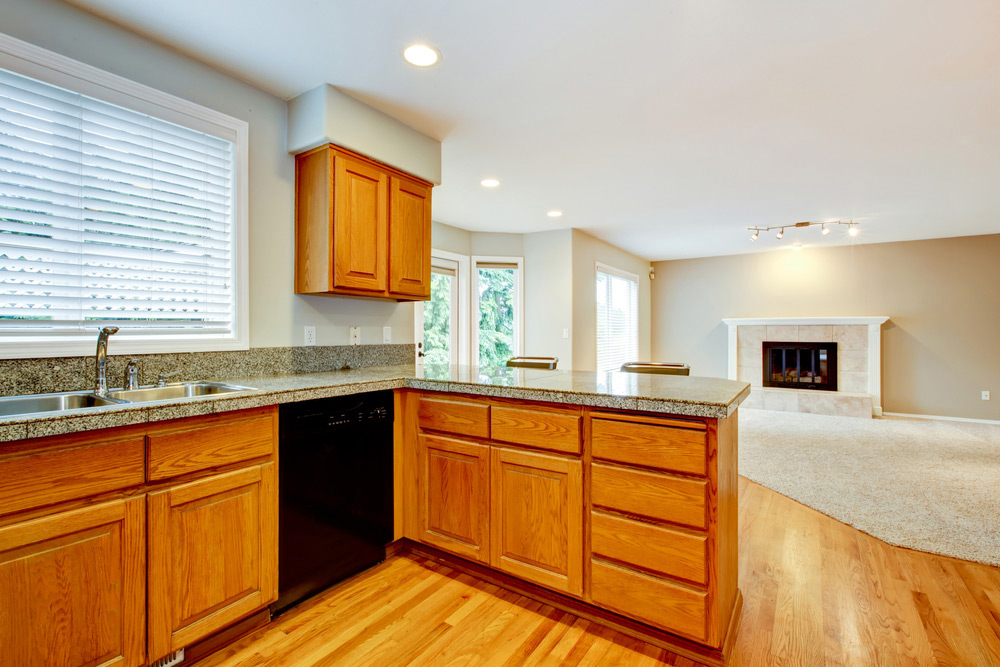 Read more about the article Choosing The Right Splashback For Your Custom Cabinets